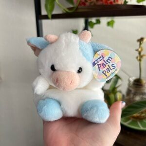 Palm pals 5” Skyla the blueberry cow 🫐
